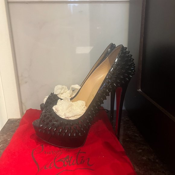 CHRISTIAN LOUBOUTIN, Christian Louboutin Black Lady Peep Spikes Pumps, Size 37.5 - Picture 4 of 7